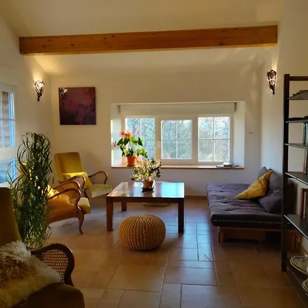Hébergement de vacances Saint-étienne-lardeyrol, 3 Pièces, 4 Personnes - Fr-1-582-332
